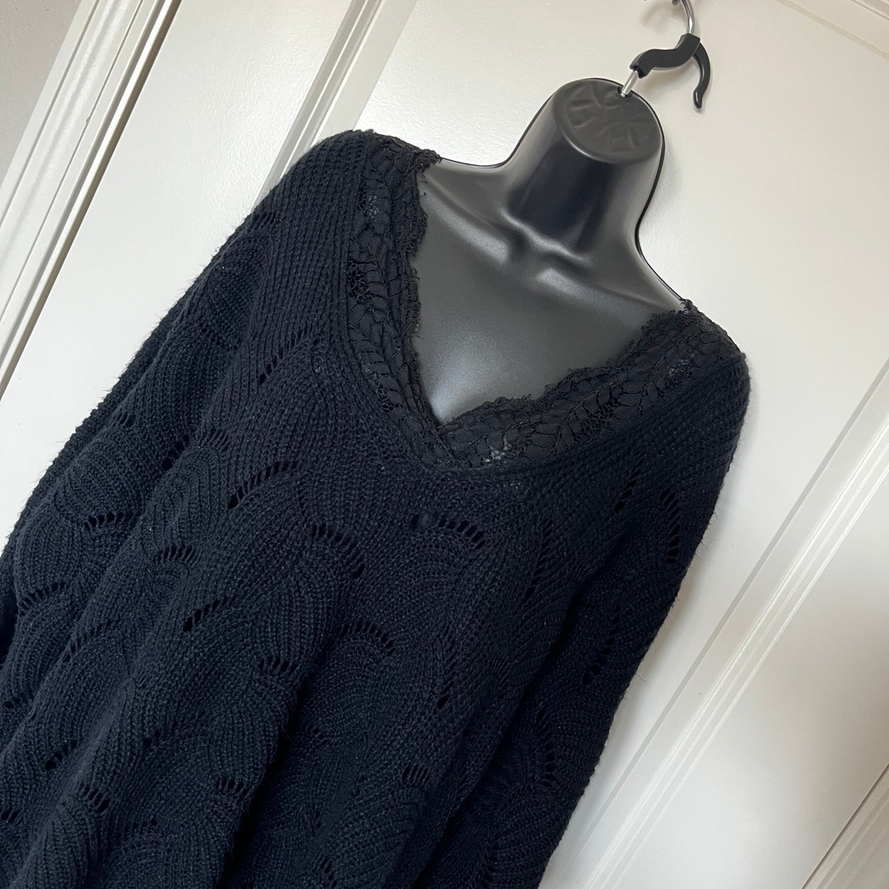 Women's SHEIN Curve Black Lace Trim V-Neck Oversized Sweater 1XL